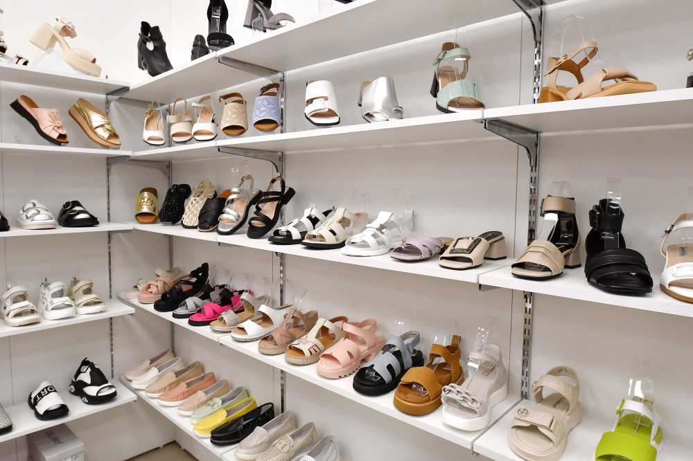 Магазин женской обуви